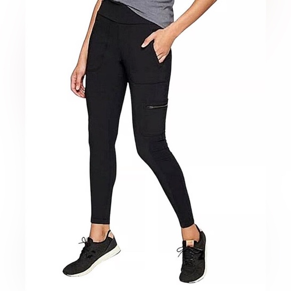 Athleta Pants - Athleta Headlands Hybrid Cargo II Tights in black
